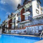 Best resort in Munnar with panoramic views of Mathikettan Shola