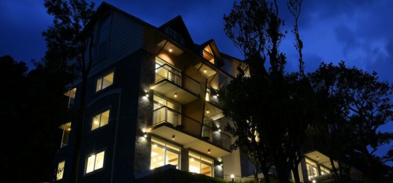 Discover Shola Crown, a luxury nature resort near Mathikettan Shola National Park