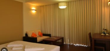 Explore Romantic Stay in Munnar – Shola Crown Love Escape